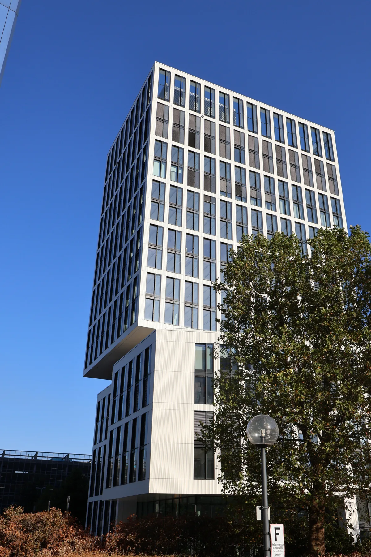 Architektur des Hochhauses beim Projekt Pandion Düsseldorf